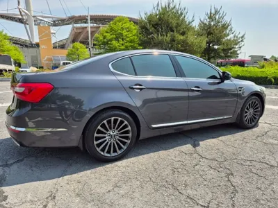 Kia K7 2013, 264277 км, за 2242.73 USD