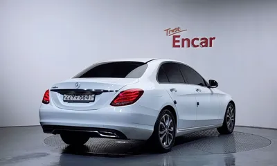 Mercedes-Benz C-Class 2017, 184985 км, за 9706.85 USD