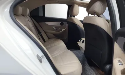 Mercedes-Benz C-Class 2017, 184985 км, за 9692.96 USD - фото 11