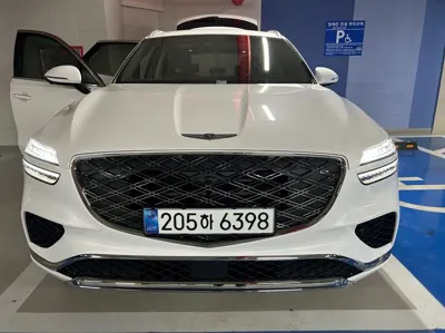 Genesis GV70 · 2025 год