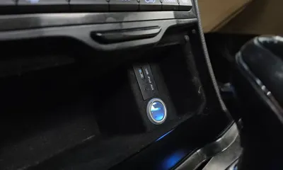 Hyundai Grandeur 2016, 178978 км, за 4488.68 USD - фото 28