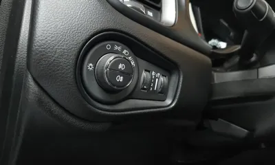 Jeep Renegade 2021, 53067 км, за 10603.7 USD - фото 16
