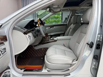 Mercedes-Benz S-Class 2009, 113000 км, за 26191.37 USD