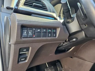Honda Odyssey 2019, 118388 км, за 12800.32 USD - фото 13