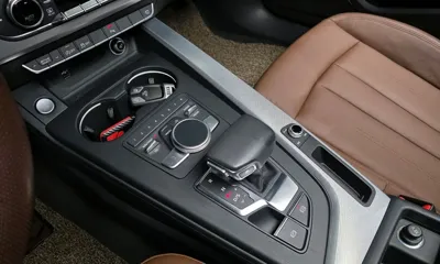 Audi A4 2019, 57075 км, за 13549.07 USD - фото 9