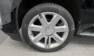 Cadillac Escalade 2017, 95651 км, за 22847.66 USD