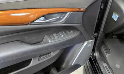 Cadillac Escalade 2017, 95651 км, за 22847.66 USD - фото 16