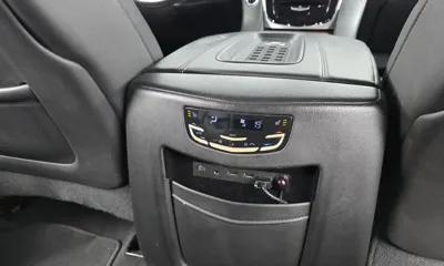 Cadillac Escalade 2017, 95651 км, за 22847.66 USD - фото 19