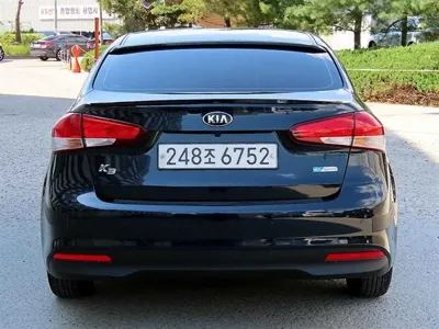 Kia K3 2017, 95485 км, за 3192.18 USD