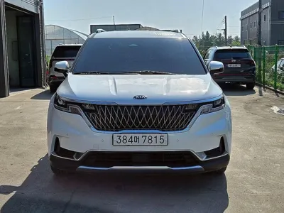 Kia Canival · 2021 год