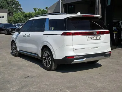 Kia Canival 2021, 58088 км, за 15270.1 USD