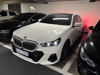 BMW 5-Series · 2026 год