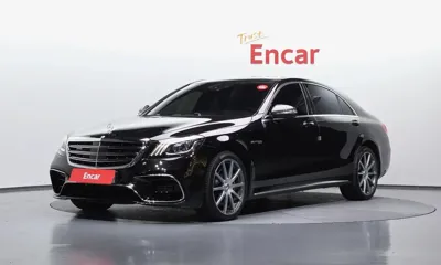 Mercedes-Benz S-Class · 2015 год