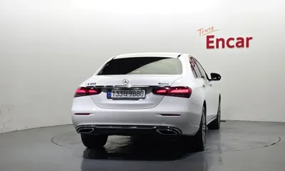 Mercedes-Benz E-Class 2023, 35335 км, за 32438.39 USD