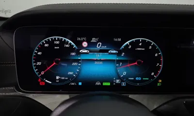 Mercedes-Benz E-Class 2023, 35335 км, за 32438.39 USD - фото 8