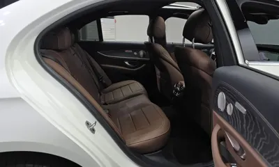 Mercedes-Benz E-Class 2023, 35335 км, за 32438.39 USD - фото 11
