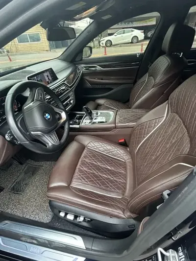 BMW 7-Series 2020, 62639 км, за 30930.51 USD - фото 9
