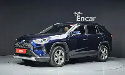 Toyota RAV4 · 2021 год