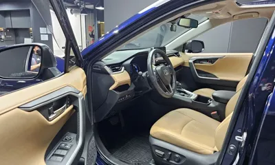 Toyota RAV4 2021, 81470 км, за 24127.46 USD - фото 10