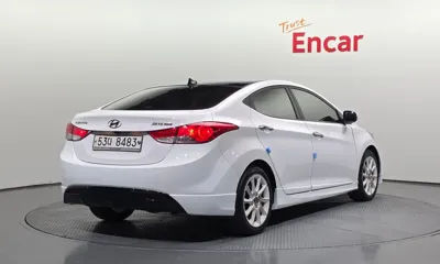 Hyundai Avante 2012, 179684 км, за 2231.85 USD