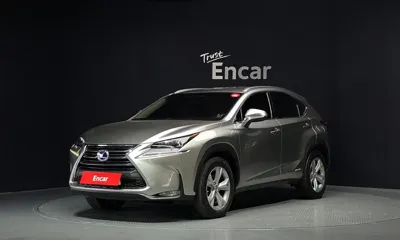 Lexus NX · 2015 год