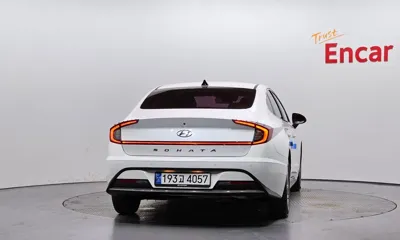 Hyundai Sonata 2020, 79546 км, за 10358.31 USD