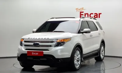 Ford Explorer · 2015 год