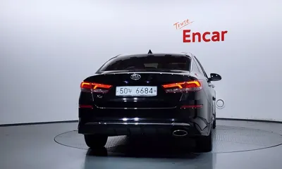 Kia K5 2019, 113001 км, за 8542.04 USD