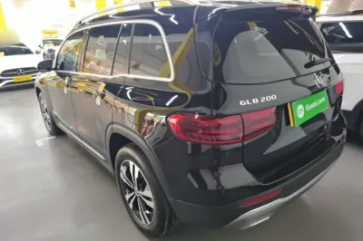 Mercedes-Benz GLB 2024, 21000 км, за 27005 USD