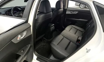 Kia K3 2022, 56419 км, за 10271.07 USD - фото 11