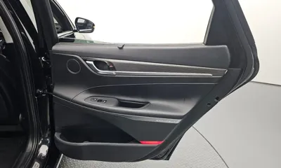 Hyundai Grandeur 2019, 86932 км, за 10245.91 USD - фото 25