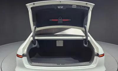 Hyundai Grandeur 2023, 28894 км, за 22449.78 USD - фото 20
