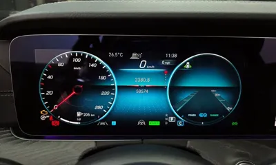 Mercedes-Benz E-Class 2021, 58574 км, за 26865.46 USD - фото 8