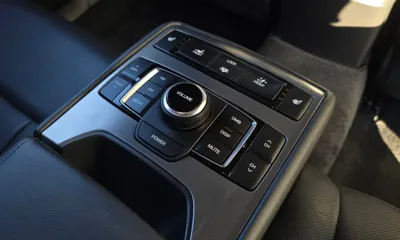 Hyundai Genesis 2016, 133270 км, за 6840.39 USD - фото 19