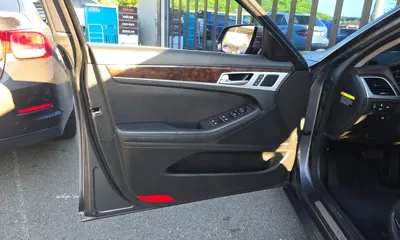 Hyundai Genesis 2016, 133270 км, за 6840.39 USD - фото 24