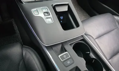 Hyundai Grandeur 2022, 113991 км, за 14375.74 USD - фото 9