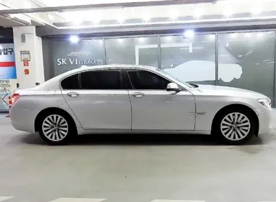 BMW 7-Series 2009, 160936 км, за 2637.5 USD