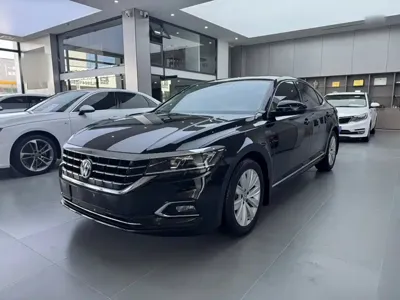 Volkswagen Passat 2019, 93900 км, за 12262.16 USD