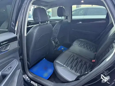 Volkswagen Passat 2019, 93900 км, за 12262.16 USD - фото 9