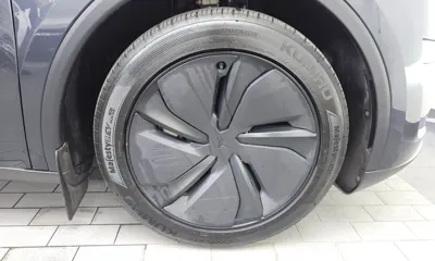 Tesla Model Y 2025, 13160 км, за 41628.69 USD - фото 21
