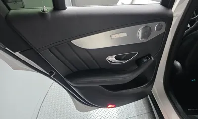Mercedes-Benz GLC-Class 2018, 120178 км, за 15742.92 USD - фото 25