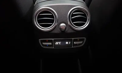 Mercedes-Benz GLC-Class 2018, 120178 км, за 15742.92 USD - фото 32