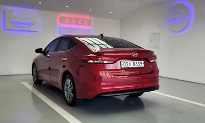 Hyundai Avante 2016, 181809 км, за 4923.2 USD