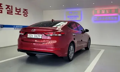 Hyundai Avante 2016, 181809 км, за 4923.2 USD