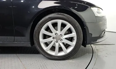 Audi A4 2014, 233384 км, за 2925.31 USD