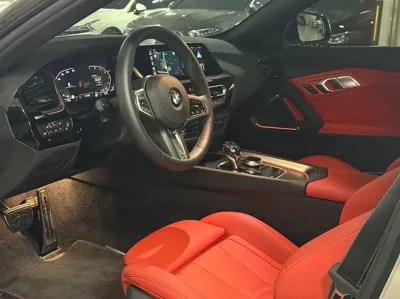 BMW Z4 2025, 1800 км, за 40794.67 USD - фото 9
