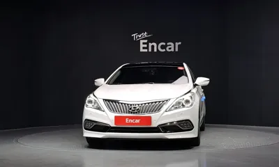 Hyundai Grandeur 2015, 120092 км, за 6104.77 USD