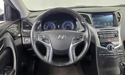 Hyundai Grandeur 2015, 120092 км, за 6104.77 USD - фото 13
