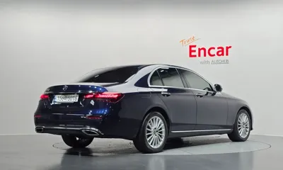 Mercedes-Benz E-Class 2022, 64956 км, за 23303.14 USD
