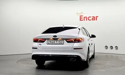 Kia K5 2020, 83776 км, за 8989.96 USD